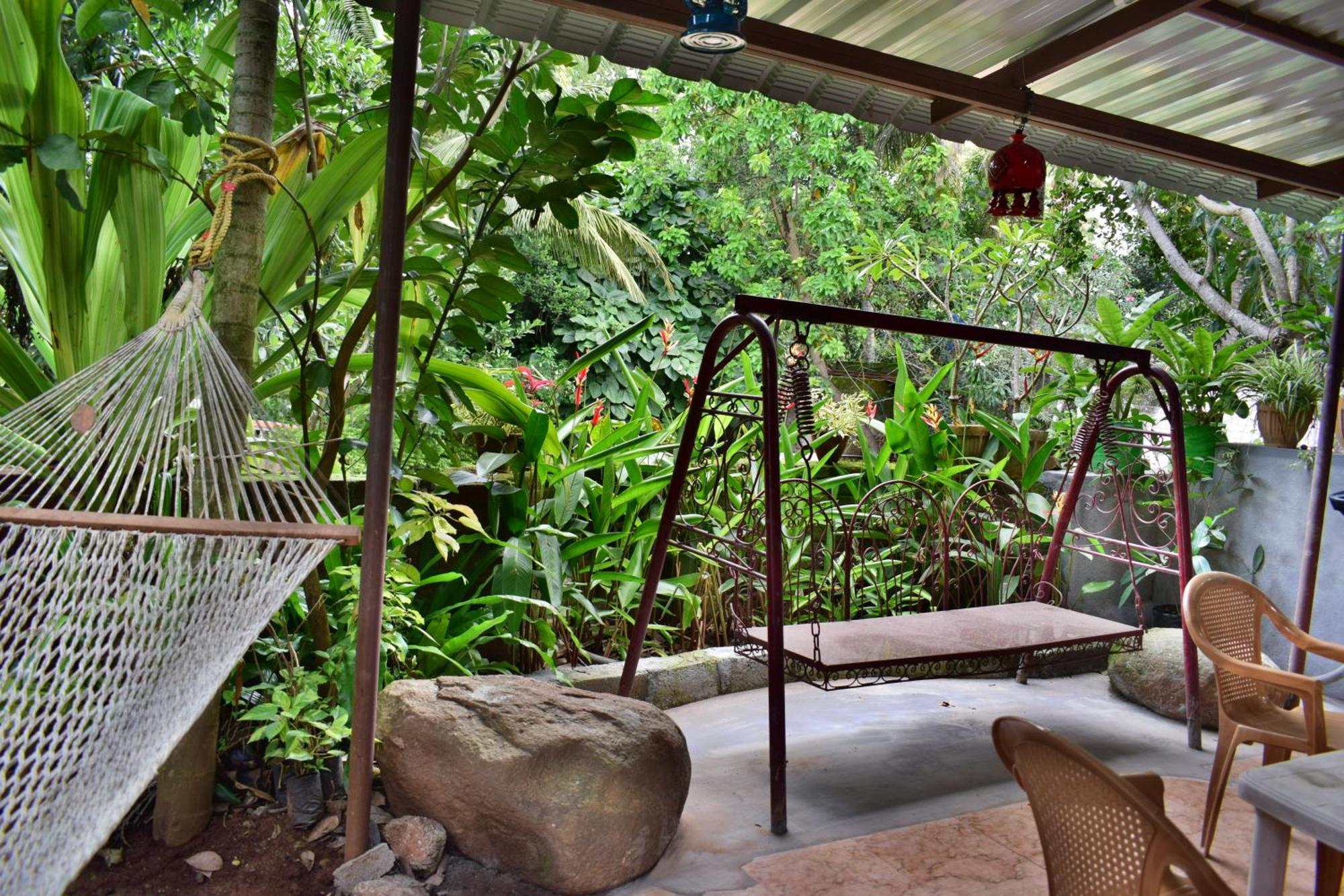 Silent Waters Resorts Yelagiri Extérieur photo